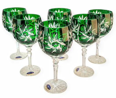 Szmaragdowe kryształowe kieliszki do wina 280 ml Młynek Oliwka