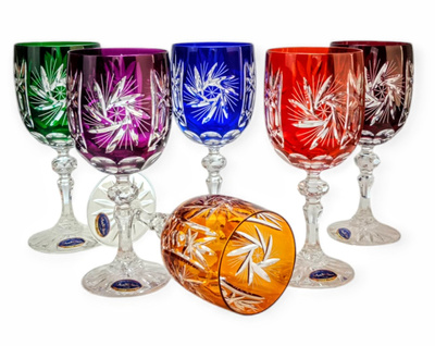 Kolorowe kryształowe kieliszki do wina 240 ml Młynek Oliwka