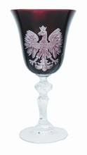Rubinowy kryształowy kieliszek z orłem 1353