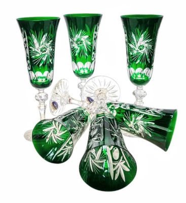 Szmaragdowe kryształowe kieliszki do szampana 150 ml Młynek Oliwka