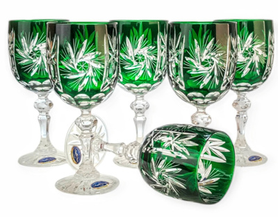 Szmaragdowe kryształowe kieliszki do wina 240 ml Młynek Oliwka