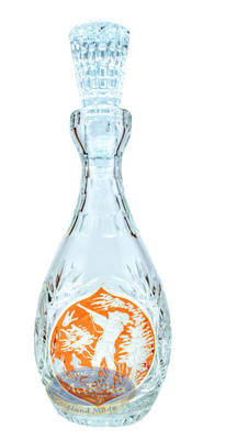 Engraved amber wine hunting set