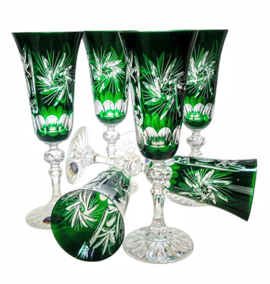 Szmaragdowe kryształowe kieliszki do szampana 150 ml Młynek Oliwka