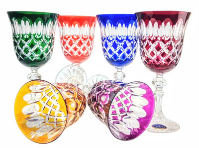 Kolorowe kryształowe kieliszki do wina 220ml Krata Oliwka