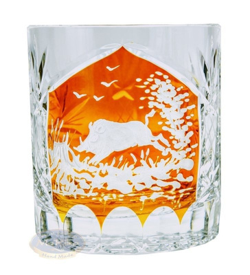 Crystal set with a hunting motif carafe and glasses for whisky