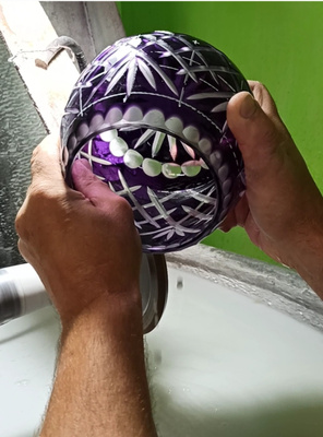 Cobalt crystal whisky glasses 280ml Crate Olive