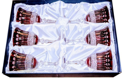 Rubinowe kryształowe kieliszki do wina 280 ml Francuski