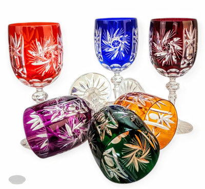 Kolorowe kryształowe kieliszki do wina 240 ml Młynek Oliwka