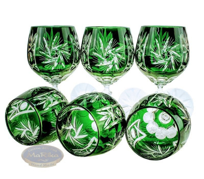 Emerald crystal wine glasses 280 ml. Olive grinder