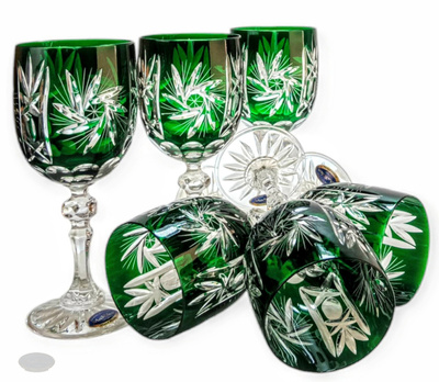 Szmaragdowe kryształowe kieliszki do wina 240 ml Młynek Oliwka